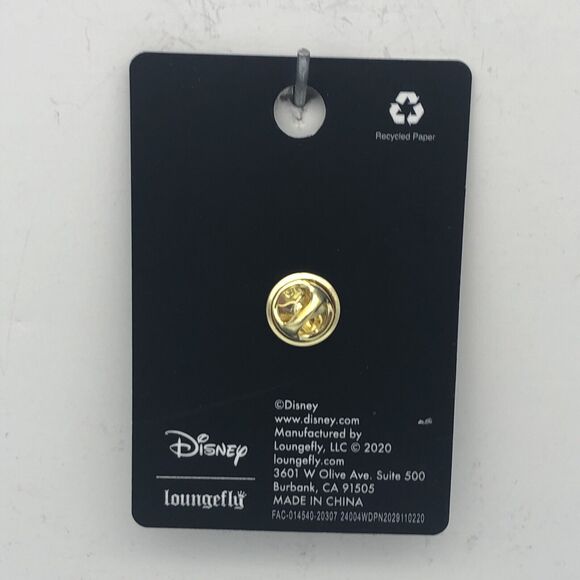 Loungefly Disney Lilo & Stitch - Stitch Heart Eyes in Love Trading Pin - Picture 5 of 5